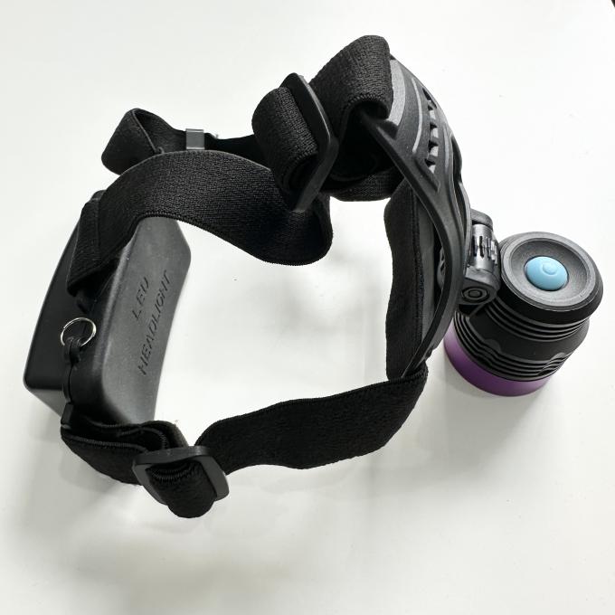 المصباح الأمامي للجسيمات المغناطيسية الفلوريسنتية UV DG-3101S مع طول موجة ذروة من 365-370nm و 2pcs من 18650 بطارية الليثيوم 3