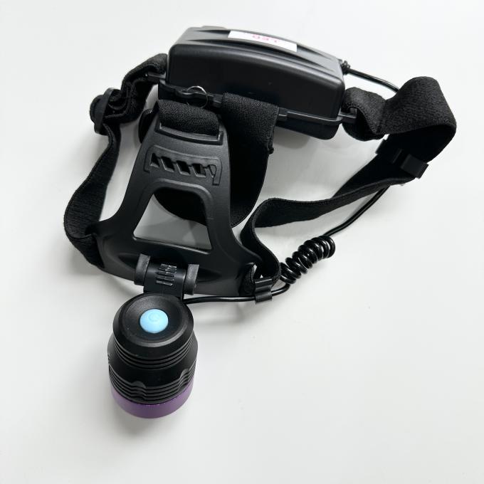 المصباح الأمامي للجسيمات المغناطيسية الفلوريسنتية UV DG-3101S مع طول موجة ذروة من 365-370nm و 2pcs من 18650 بطارية الليثيوم 7