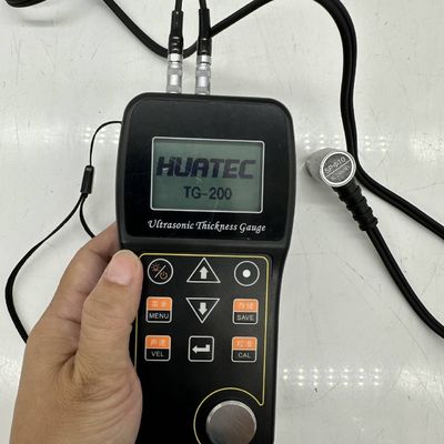 TG-200 دقة عالية من خلال الطلاء مقياس سمك الجدار بالموجات فوق الصوتية اختياري حديد صب مسبارات درجة حرارة عالية معدات فحص بناء السفن البترول
