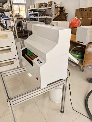 جفاف الفيلم الصناعي 8 قنوات تدفق الهواء مع سرعة تطوير قابلة للتعديل من 40-240s وانخفاض استهلاك المياه من 2 لتر / دقيقة