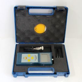 اختبار الاهتزاز متعدد الوظائف لقراءات دقيقة 10Hz إلى 1KHz 10Hz إلى 10KHz 0.1-200m/s مؤشر بطارية منخفضة