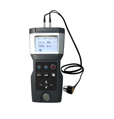مقياس سرعة بالموجات فوق الصوتية المحمول TG-1000 عالي الدقة مع دقة 1m / s ومدى سرعة الصوت الواسع